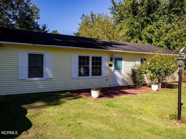 153 Baytree Way, New Bern, NC 28560