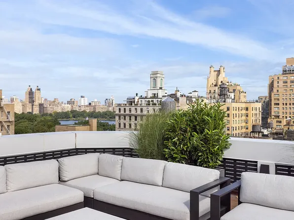 8 East 83rd Street 5F image 14 of 15