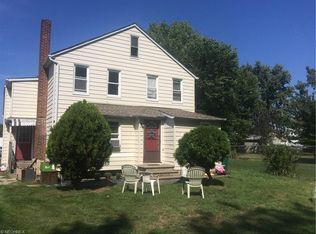 37642 Vine St, Willoughby, OH