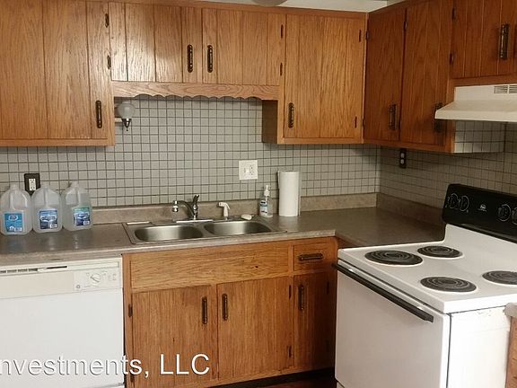 3rd image of 8019 E 36th St