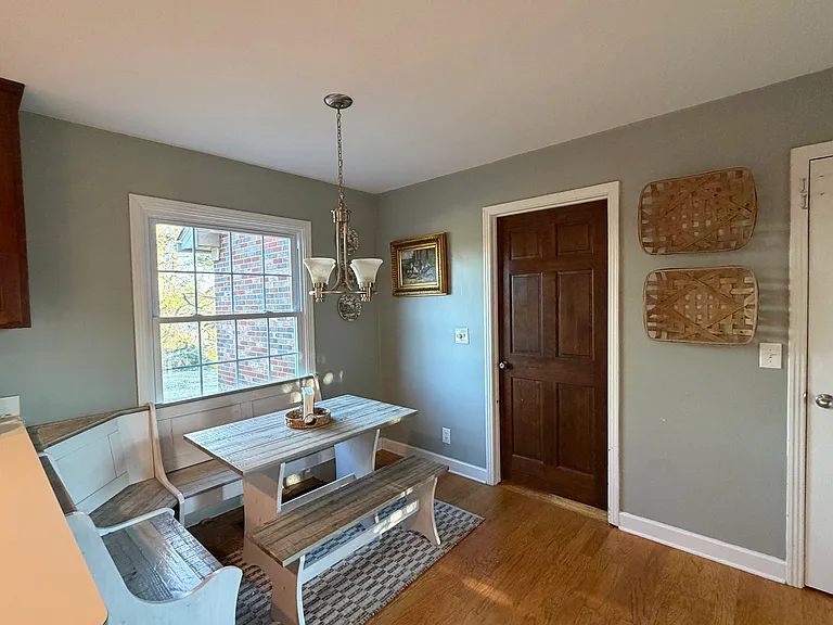 8302 James Robertson Ct — Photo 10
