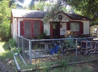 108 E 16th St, Stuttgart, AR 72160