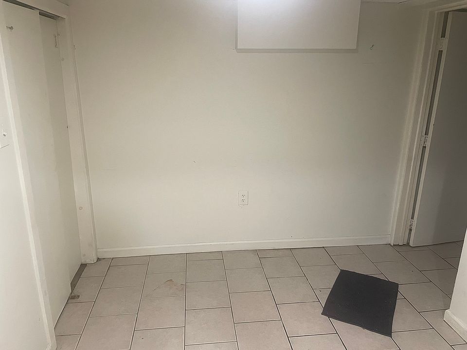 1st image of 200 Columbia Ave #3