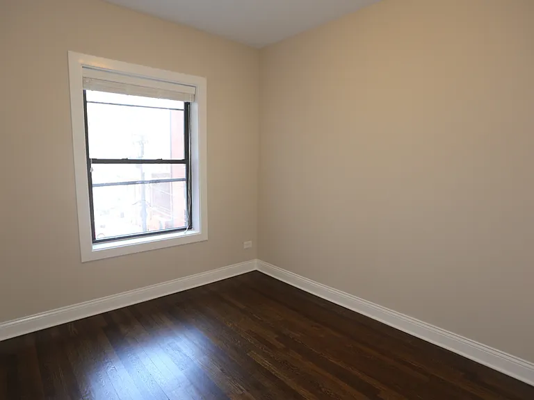 527 W Barry Ave #2N — Photo 16