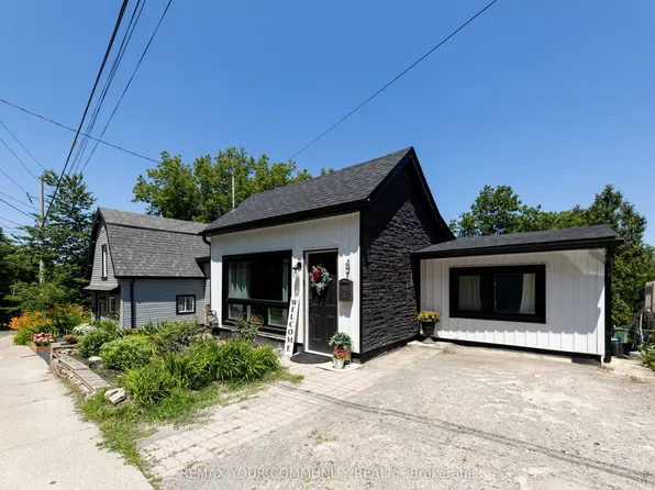 47 Mountain St, Grimsby, ON L3M 3K2