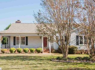 4 Fairview Pl, Greer, SC 29651