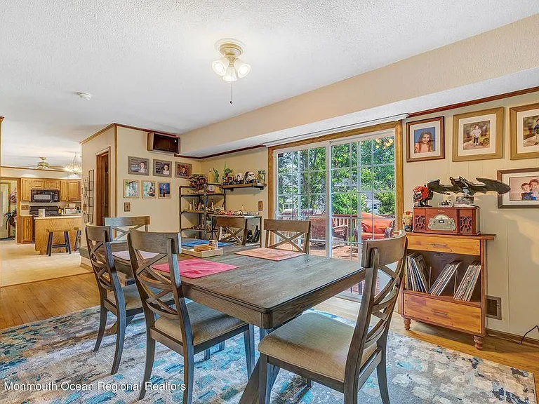 98 Oak Ridge Pkwy — Photo 11