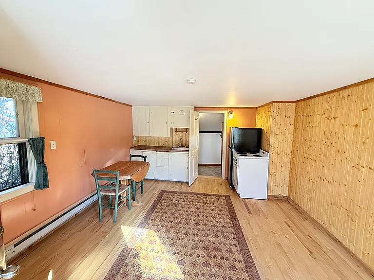 415 E 100 N — Photo 3