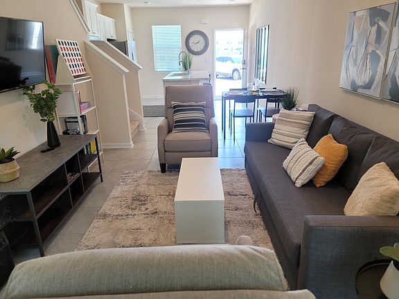 5th image of 87 Red House Cir