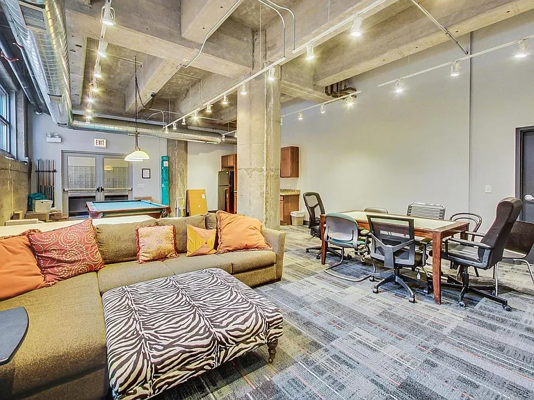 1735 N Paulina St #611 — Photo 13