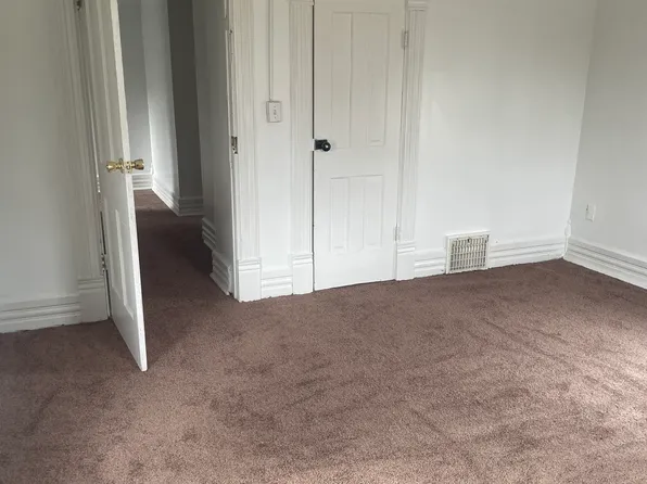 1342 W Franklin St, Elkhart, IN 46516