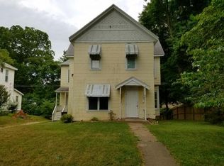 802 S 5th St, Effingham, IL 62401