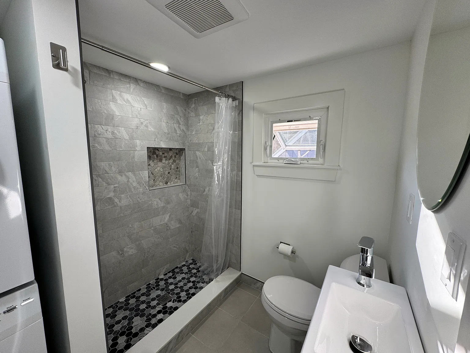1 bed, 700 sqft, $2,600 — Photo 4