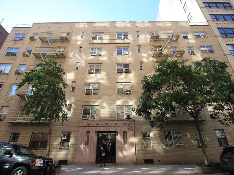 1st image of 210 West 19th St. #1E