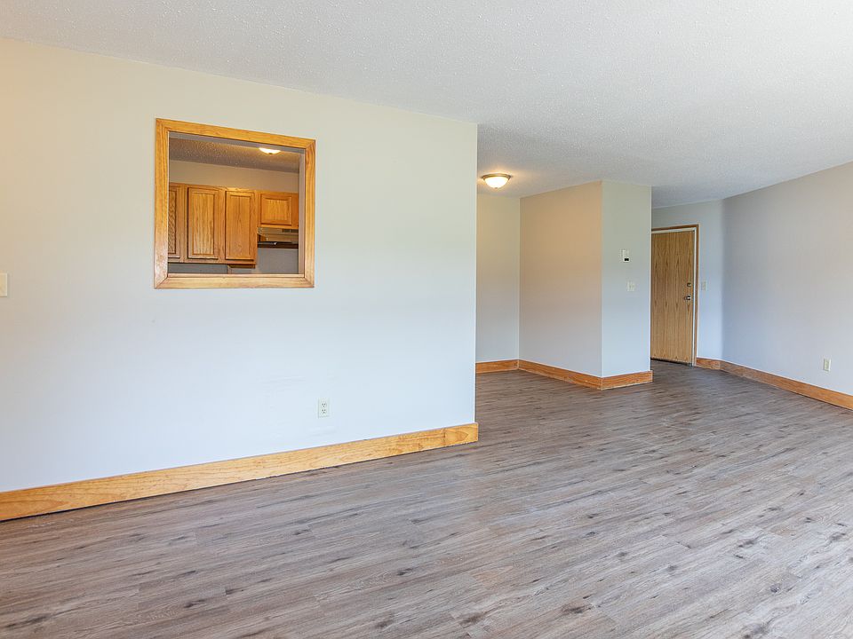 2253 Skillman Ave E APT 102, North Saint Paul, MN 55109 | Zillow