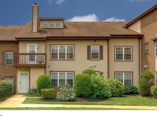 42 Dogwood Ln, Horsham, PA 19044