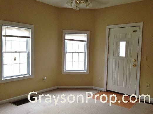 2nd image of 1456 Pearl St