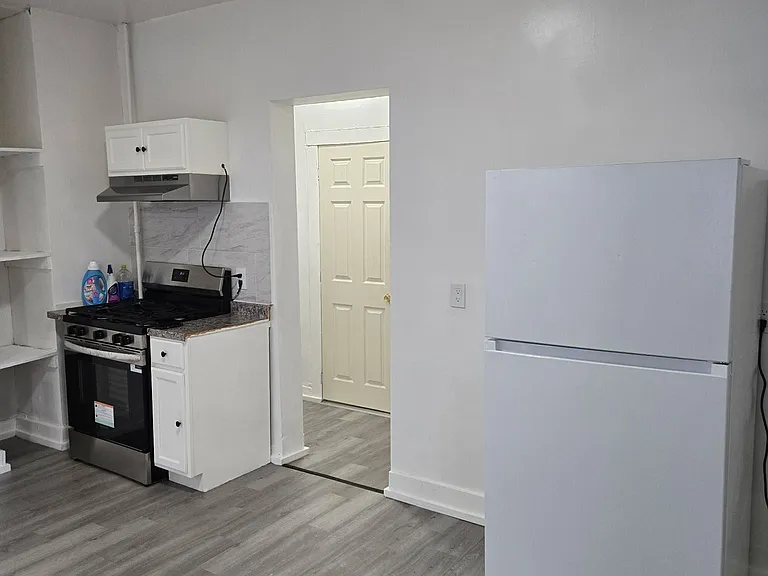289 Division St #1 — Photo 1