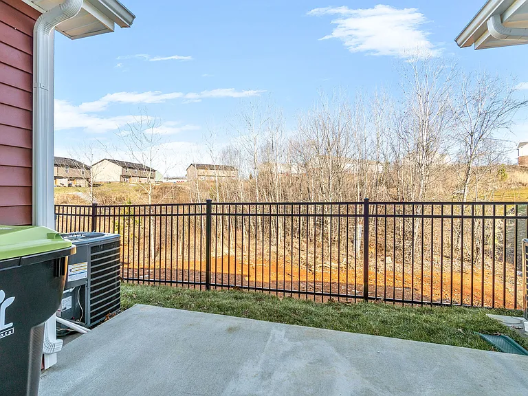 955 Big Sky Dr #H — Photo 22
