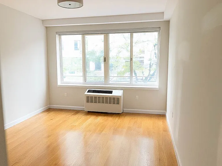 278 6th St #2F — Photo 4
