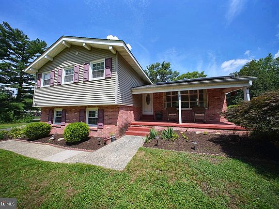 5th image of 111 Winding Ln