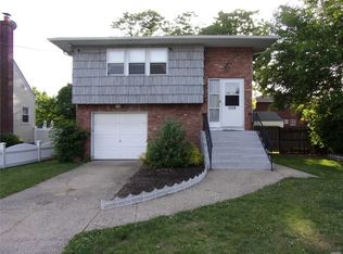 1214 Cross Rd, Bellmore, NY 11710