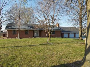 2411 State Route 177, New baden, IL 62265