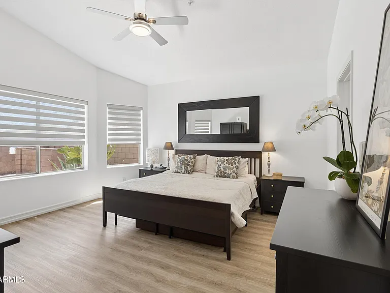 9647 E Ludlow Dr — Photo 15