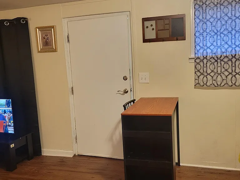 3251 Highpoint Dr — Photo 5