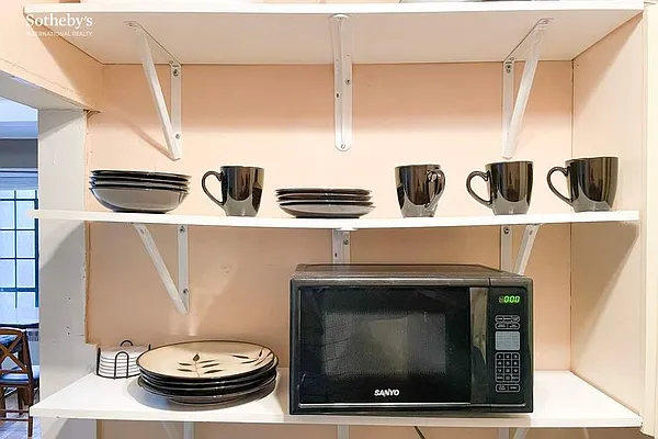 Rented by Sotheby's International Realty | media 9