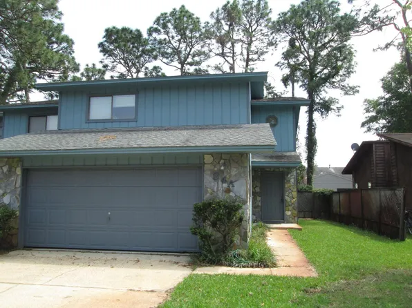 34 5th Ave #A, Shalimar, FL 32579