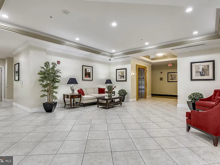 4480 Market Commons Dr #305 — Photo 22