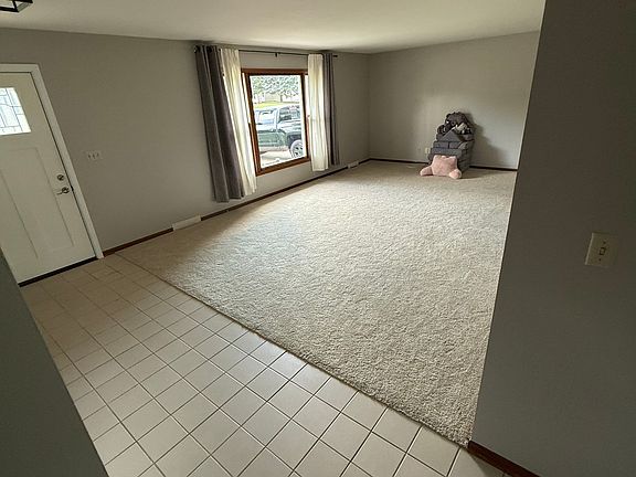 2nd image of 733 W Shore Dr