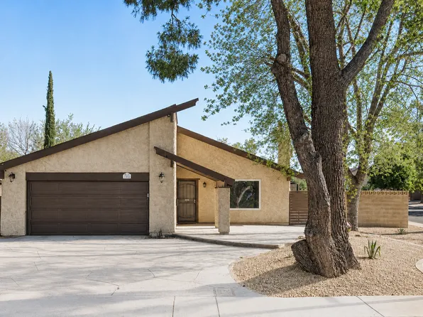 1020 E Nugent St, Lancaster, CA 93535