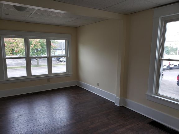 5th image of 614 S Sandusky St Floor 1