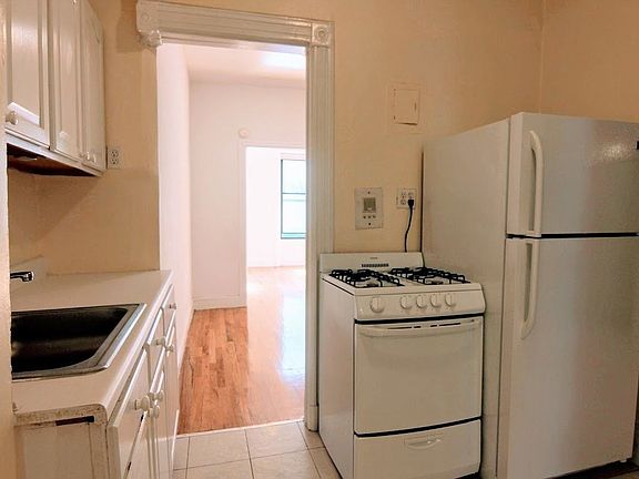 5th image of 236 E 89th St #2CC