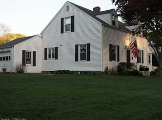 650 Fairchild Rd, Trumbull, CT 06611