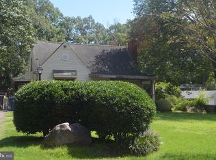 4142 Anderson Rd, Triangle, VA 22172