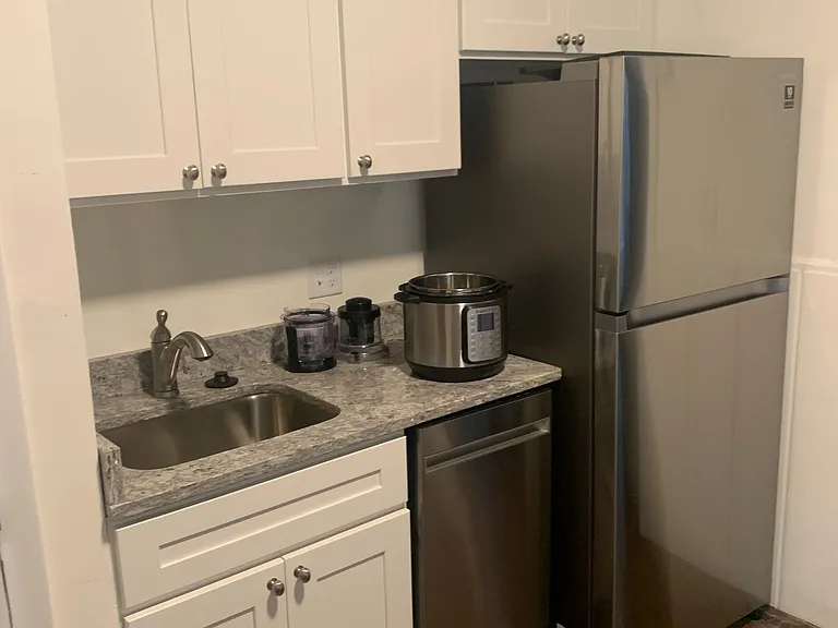 4 Garden Ct — Photo 15