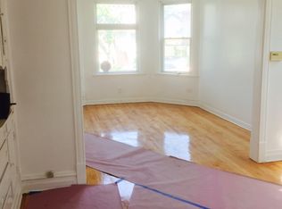 828 S 11th Ave #1, Maywood, IL 60153