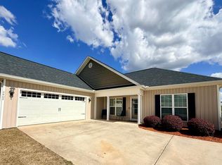 2402 Quail Ridge Ln, Perry, GA 31069