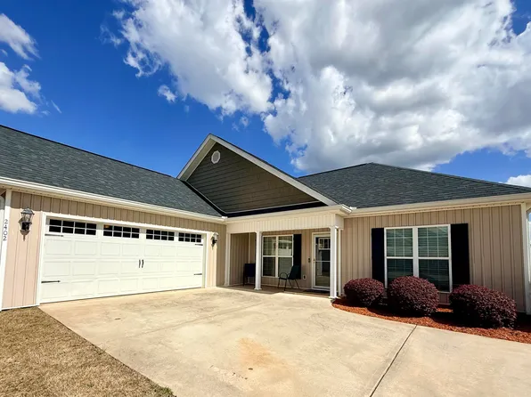 2402 Quail Ridge Ln, Perry, GA 31069