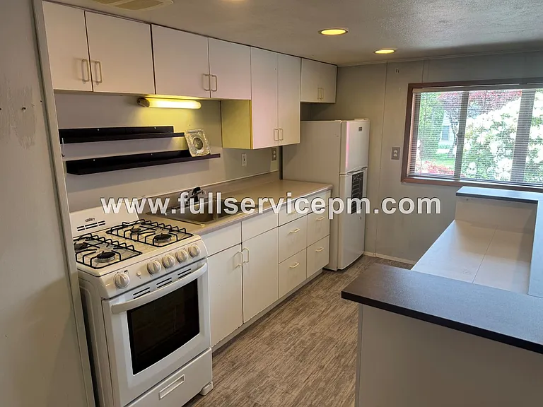 625 Avenue B #2 — Photo 15