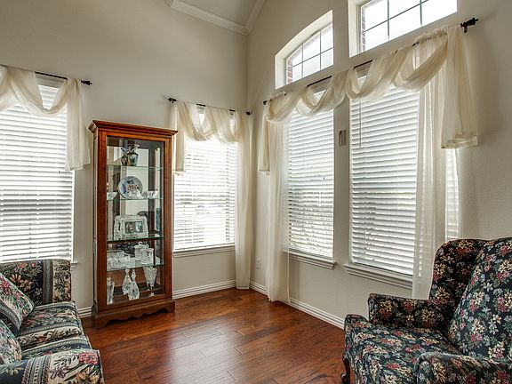 5th image of 2264 Kittyhawk Dr