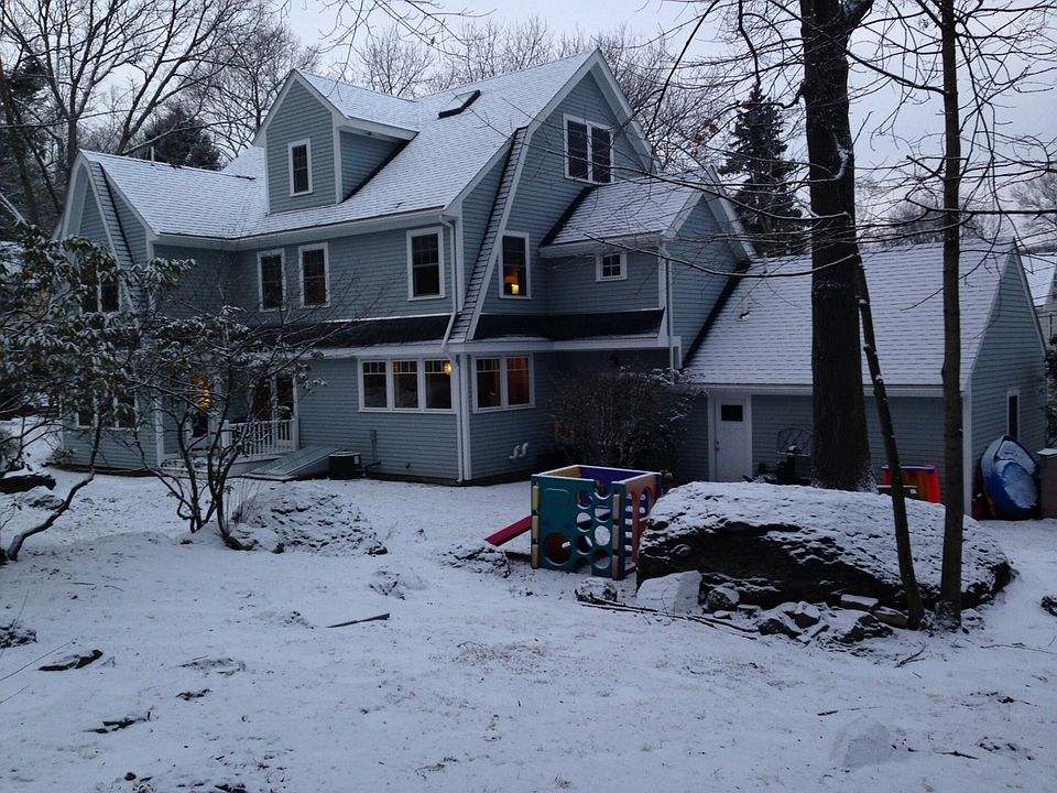 2nd image of 124 Parker Ave