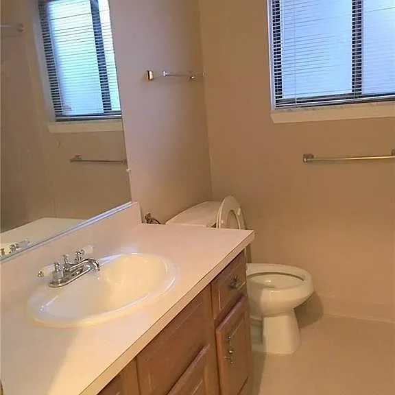 17005 Kari Ct — Photo 3