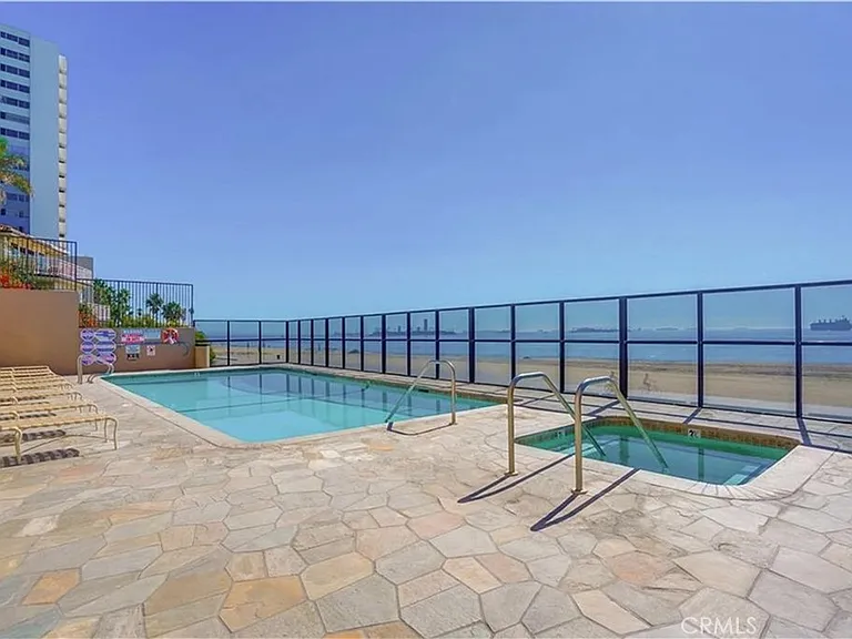 1750 E Ocean Blvd #101 — Photo 24