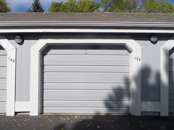 Detached Garage