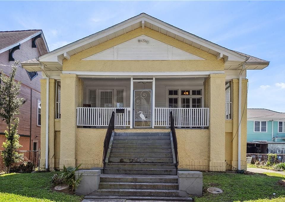 1st image of 8126 Apricot St