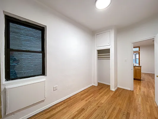 Rented by Compass | media 7